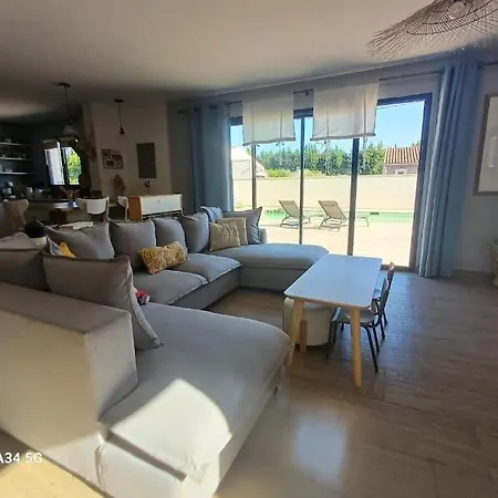 Moderne Avec Piscine Villa *