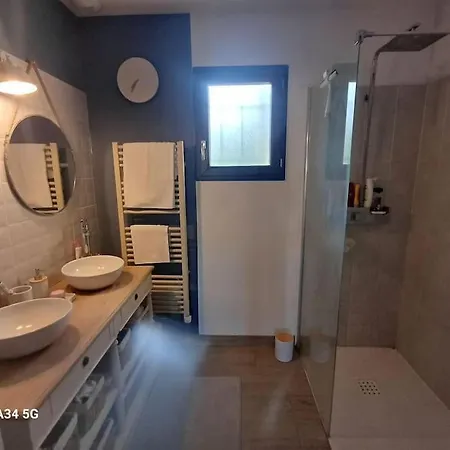 Moderne Avec Piscine Villa *
